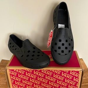 Vans Trek Slip-on NWT size 8 Men’s/9.5 Women